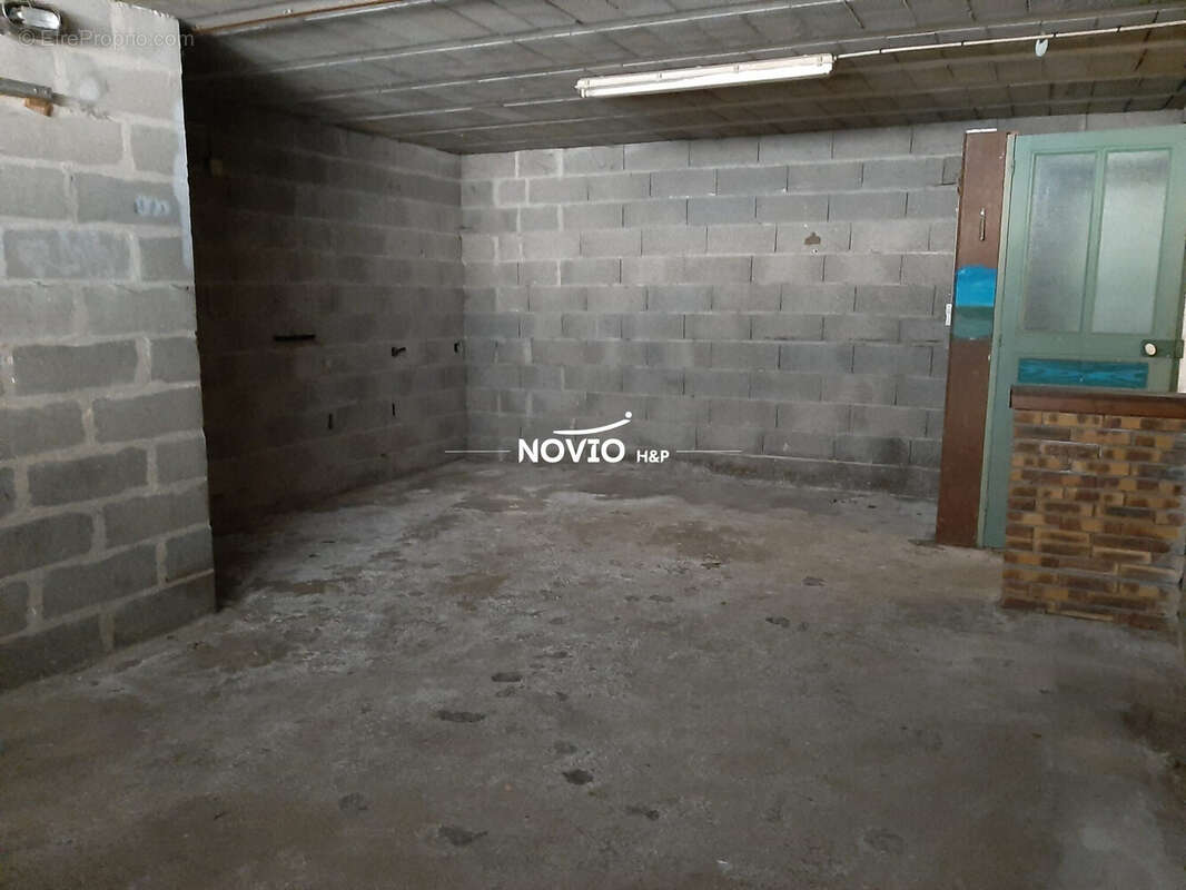Appartement 209 m² à Scorbe-Clairvaux  - photo 8