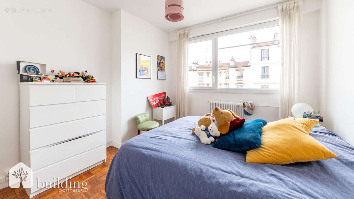 Appartement à COURBEVOIE