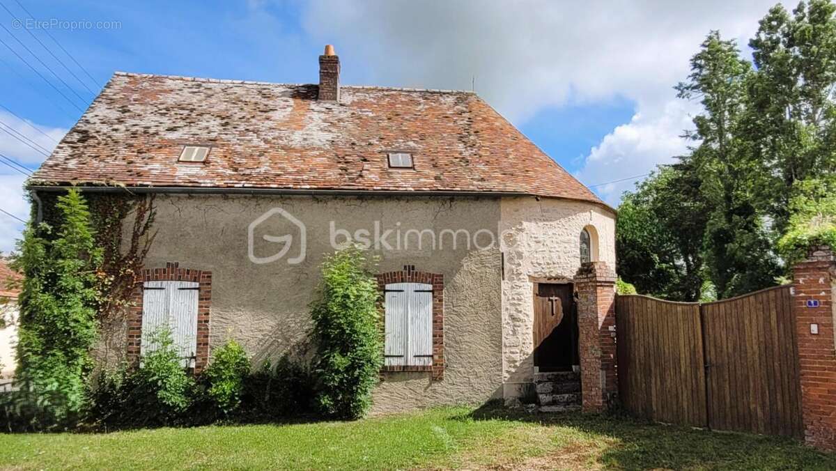 Maison de caractère 4 chambres, village proche Chartres - photo 3