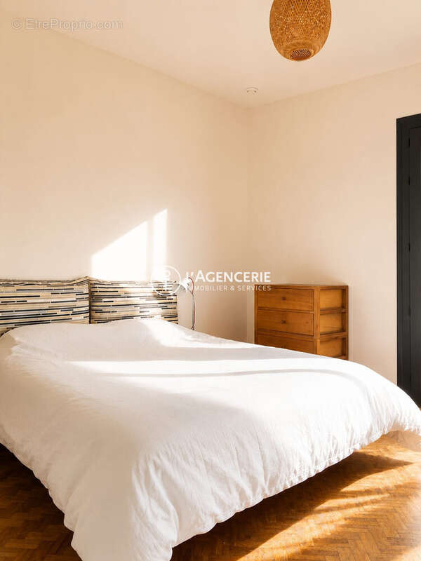 Maison 280 m² à Gujan-Mestras  - photo 5