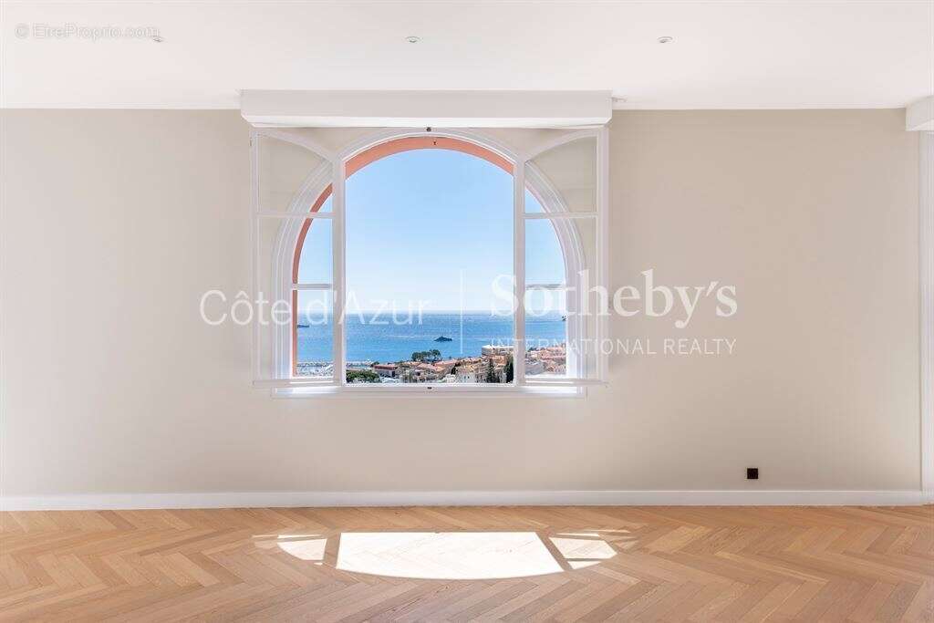 Appartement à BEAULIEU-SUR-MER