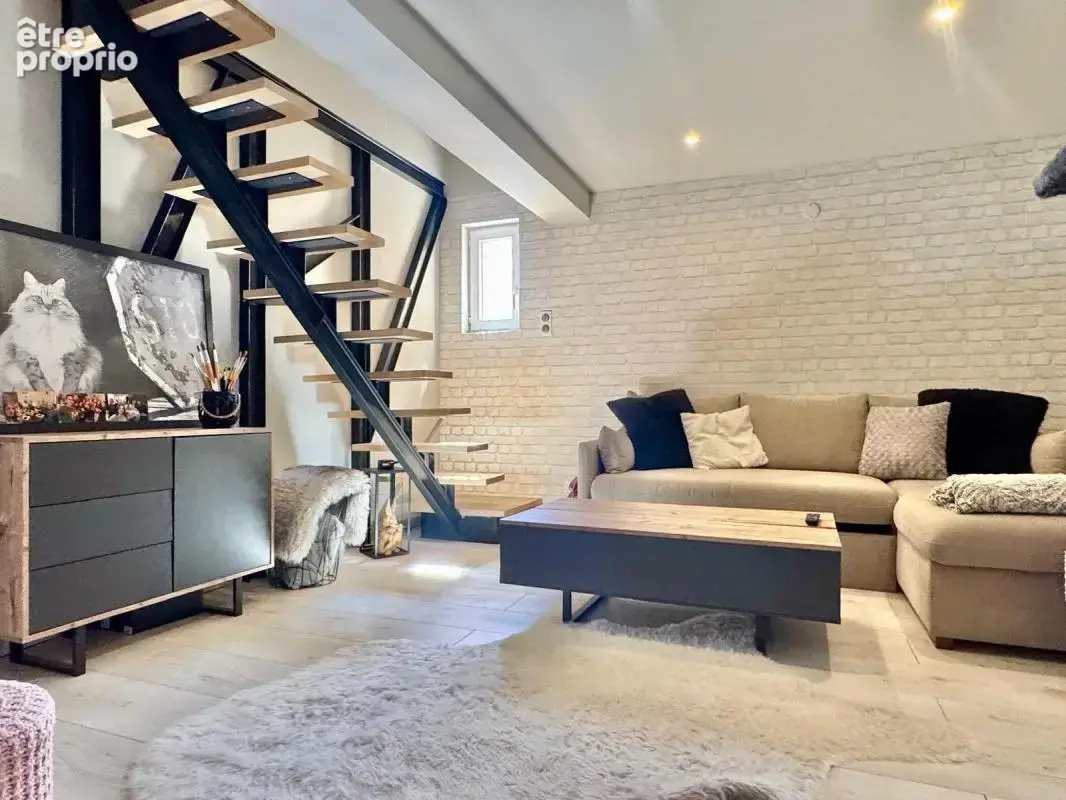 Ensemble immobilier de caractère à Malaucène : grande habitation de charme, hangar et dépendances professionnelles - photo 19
