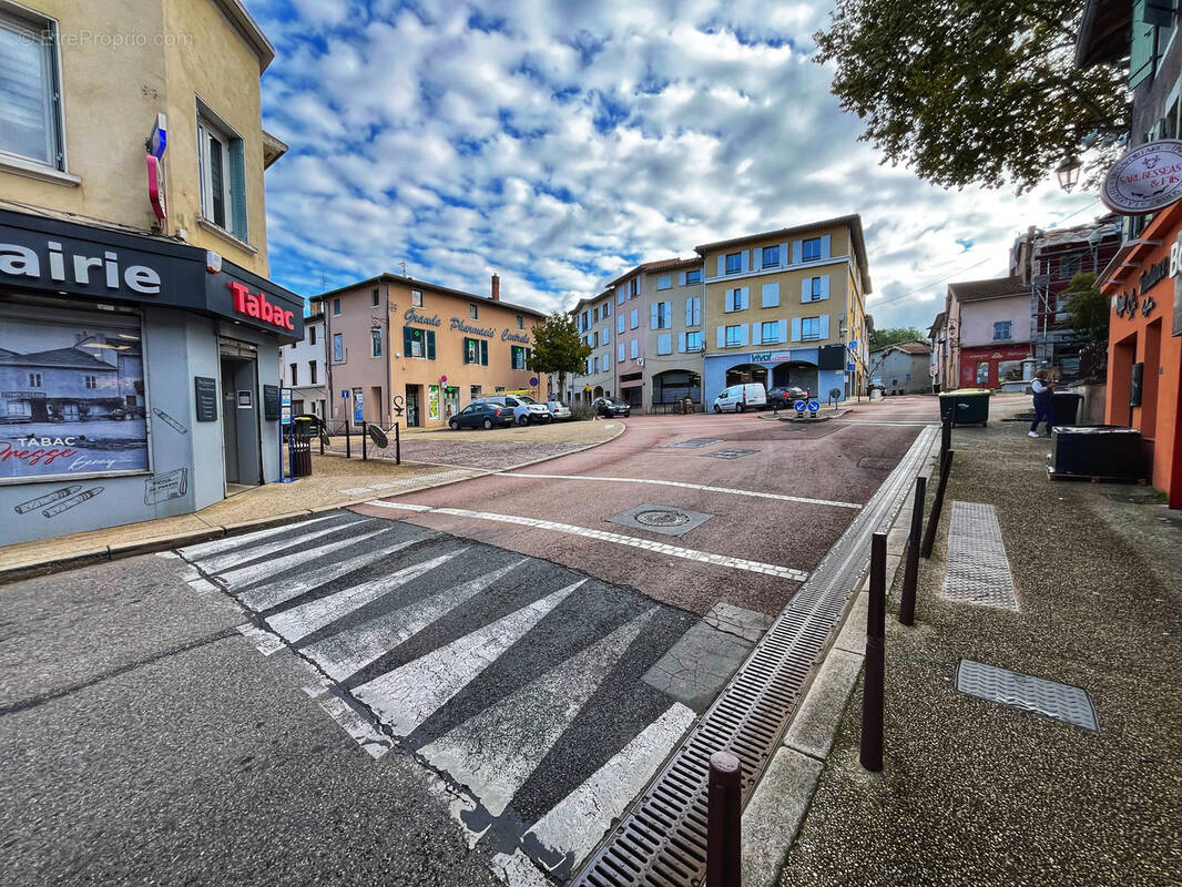 Appartement à GENAY