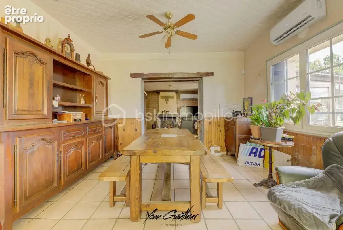 Maison ancienne pleine de potentiel avec garage double et studio aménagé - photo 8