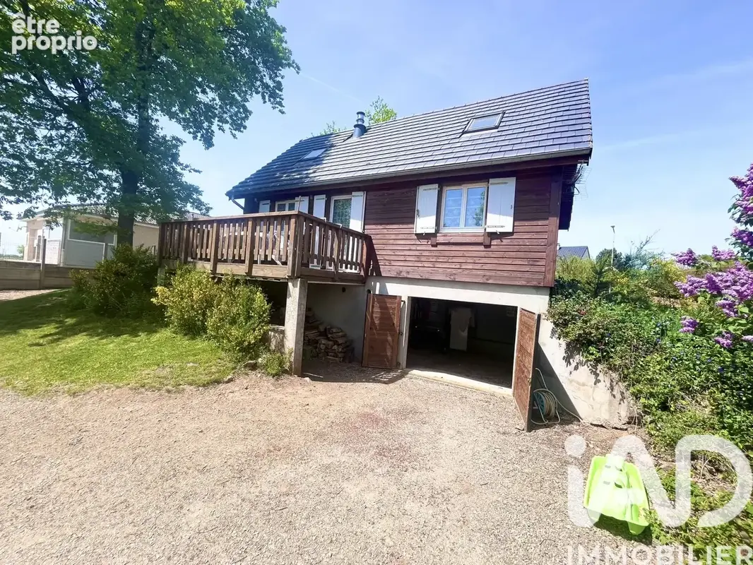 Photo 1 - Maison à CHAPDES-BEAUFORT