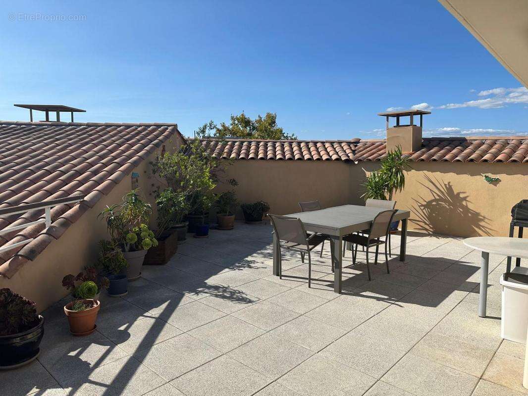 Appartement à SIX-FOURS-LES-PLAGES