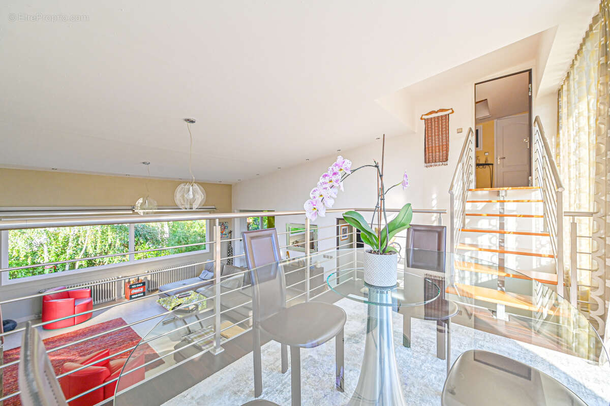 Maison à SAINT-MAUR-DES-FOSSES