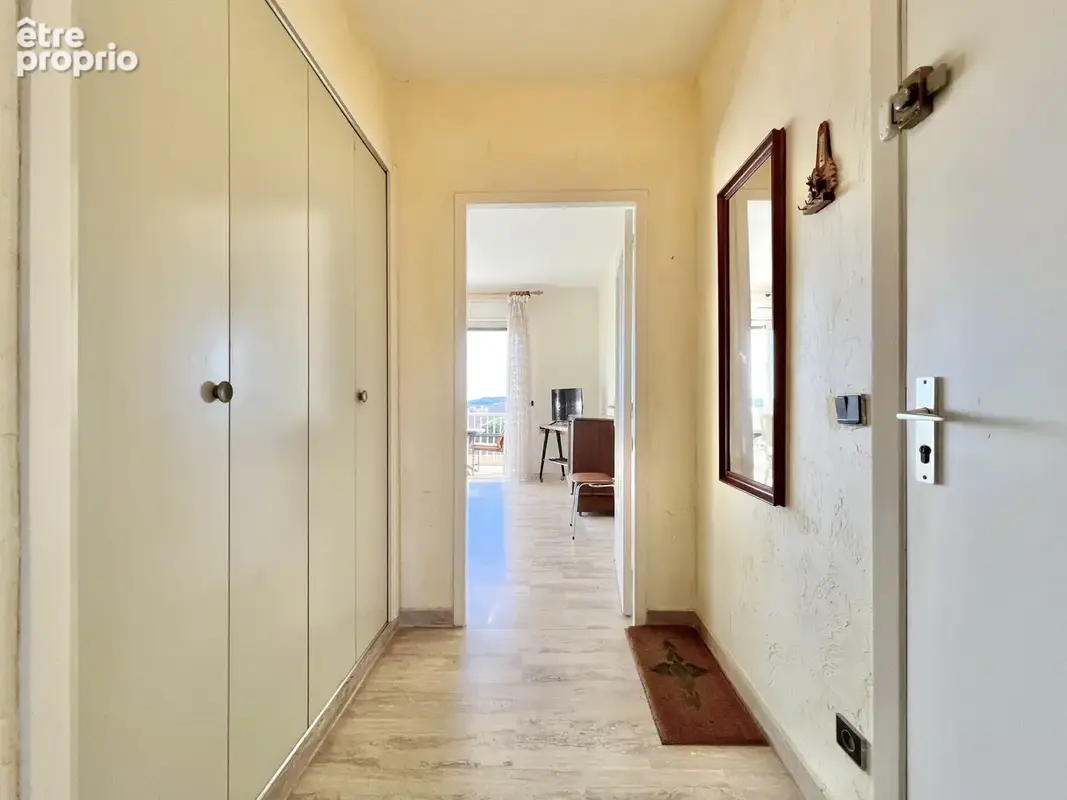 Appartement deux pièces dernier étage avec vue mer panoramique à Sainte Maxime - photo 11