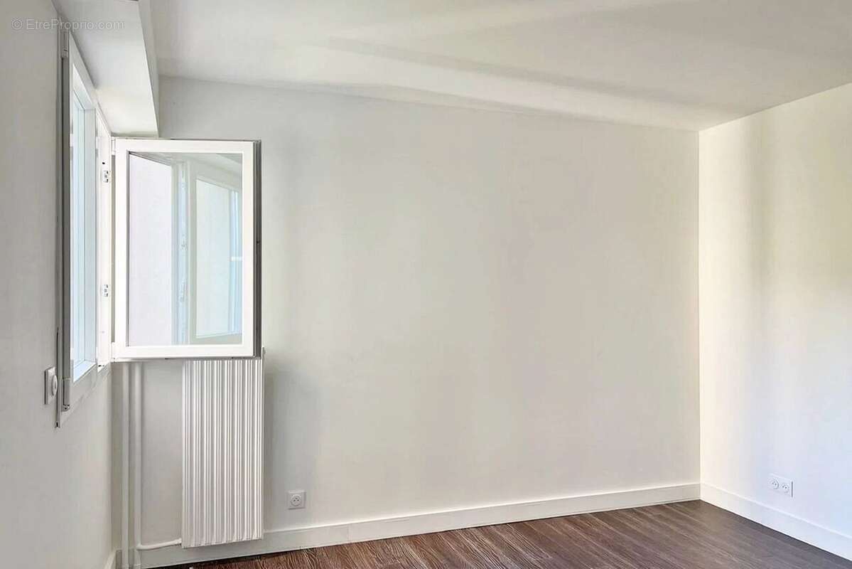 Appartement à SAINT-MAUR-DES-FOSSES