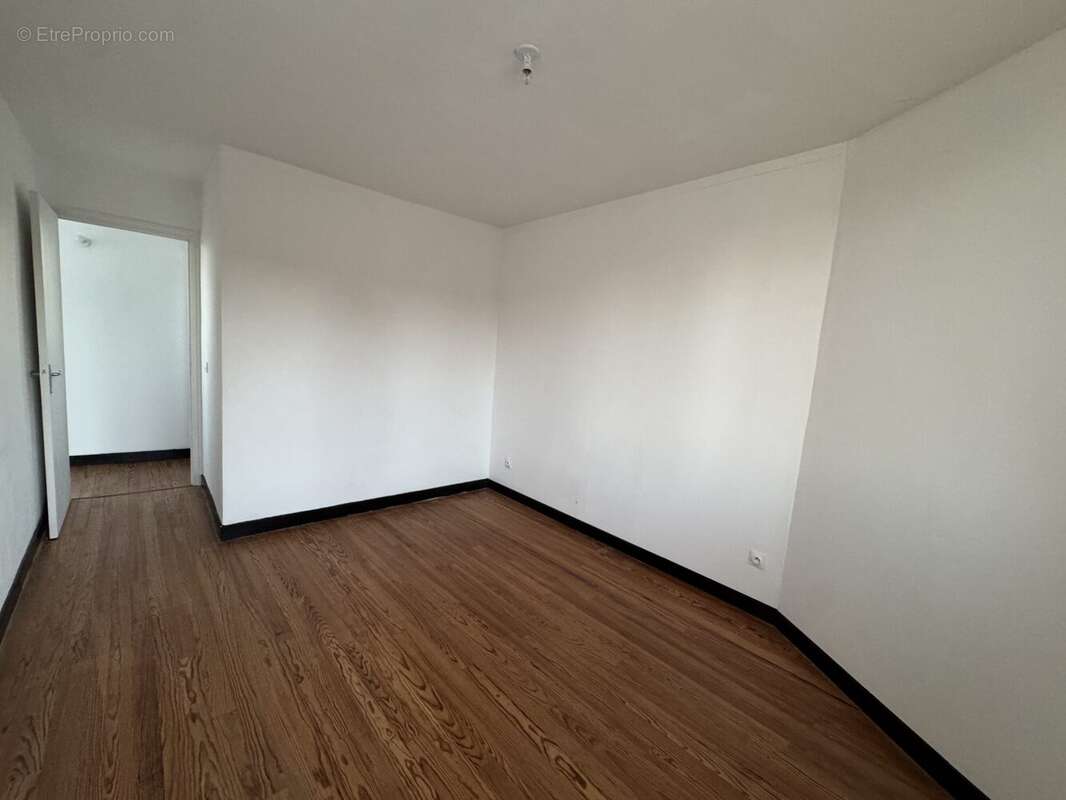 Appartement 94 m² à Orthez  - photo 5