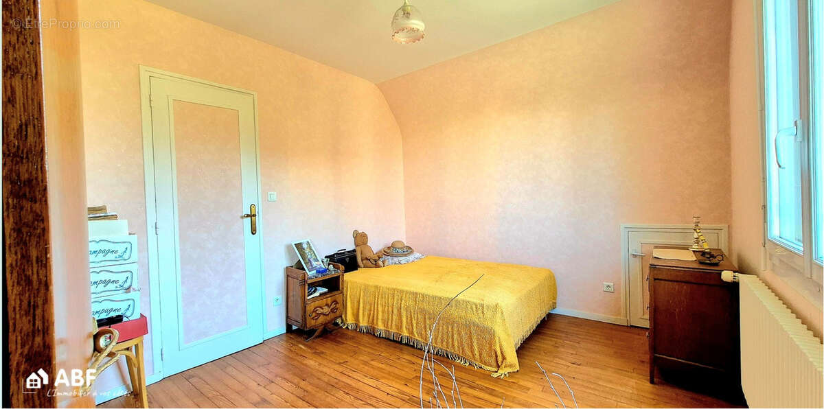 Maison à SAINT-NICOLAS-D'ALIERMONT