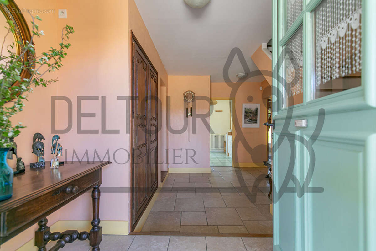 Maison à FAREMOUTIERS