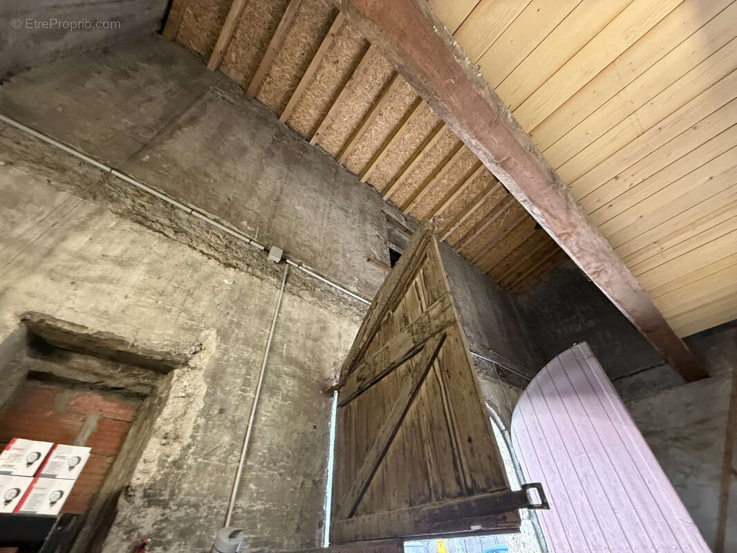 Autre à FABREZAN