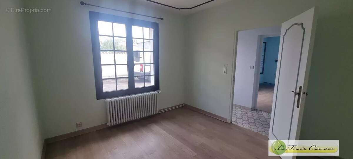 Maison à GOND-PONTOUVRE