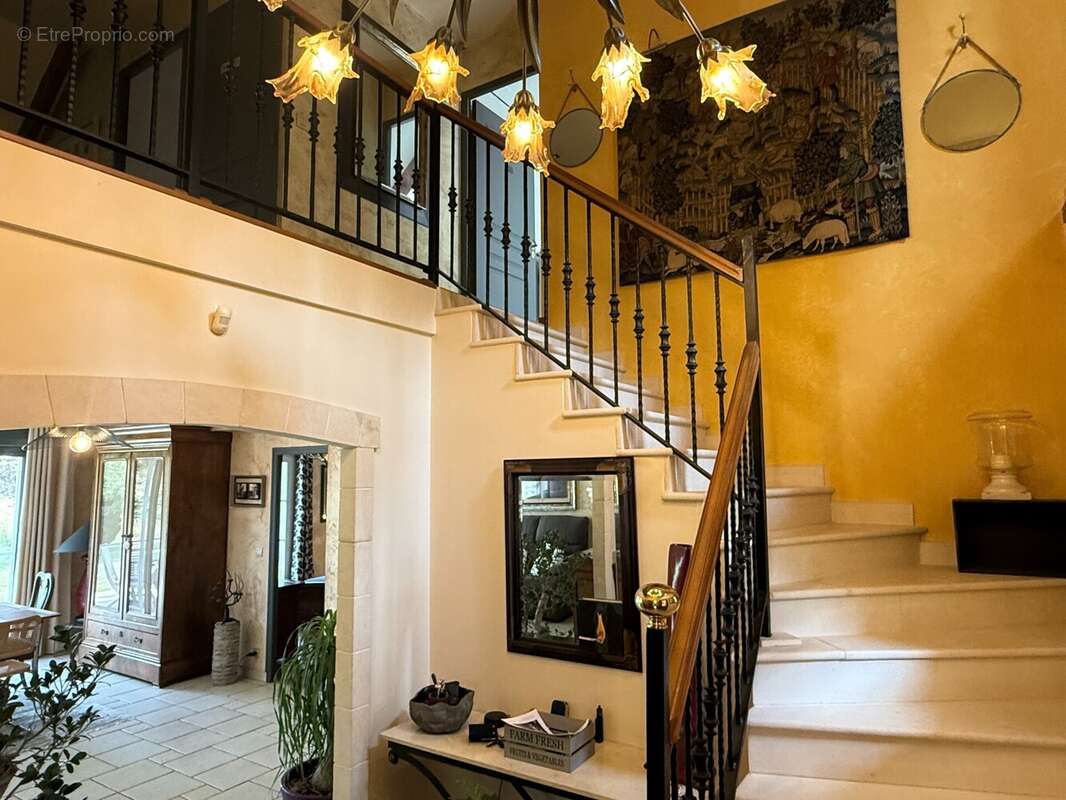 Maison à MONTGIVRAY