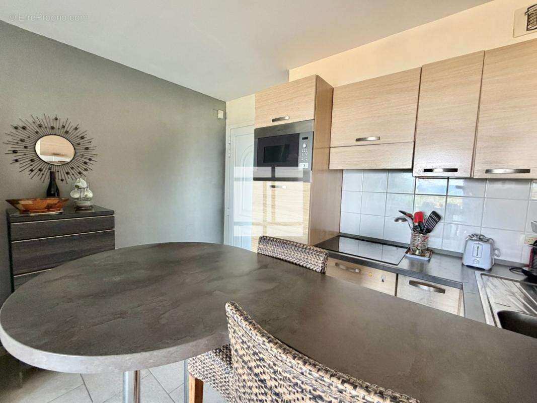 Appartement T2 avec vue mer, terrasse  jardin – Résidence avec piscine - photo 4