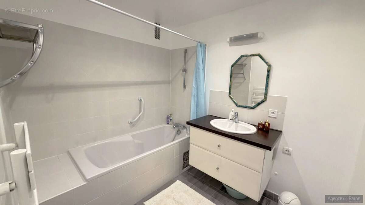Appartement à VERRIERES-LE-BUISSON