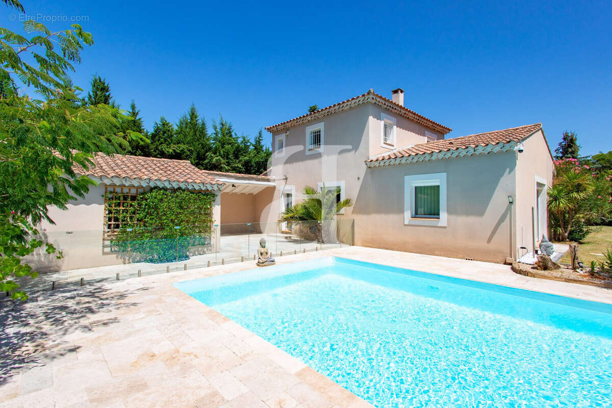 Maison 224 m² à Loriol-Du-Comtat  - photo 5