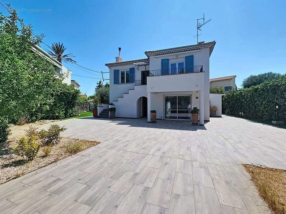 Maison de ville individuelle de 128,85m² Saint-Laurent-du-Var - photo 4