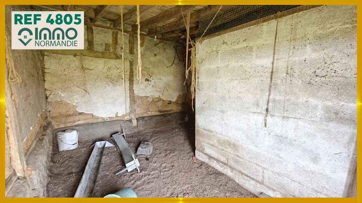 Terrain à SAINT-ELOI-DE-FOURQUES