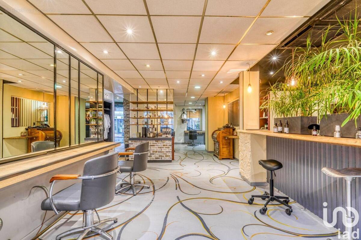 Photo 1 - Commerce à COULOMMIERS