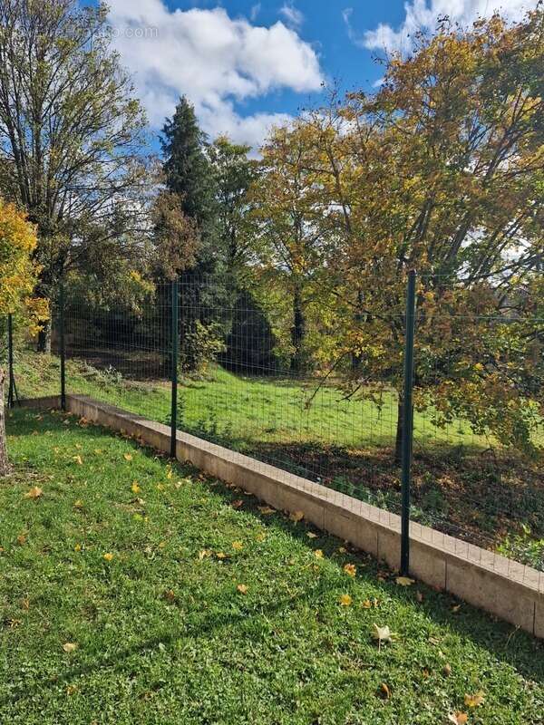 Maison à NEUFCHATEAU