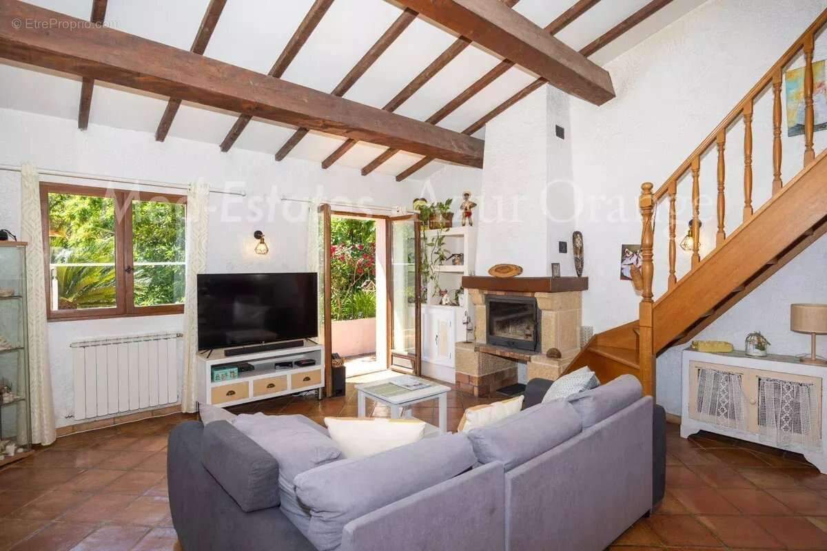 Maison tres soignée - centre à pieds - photo 12