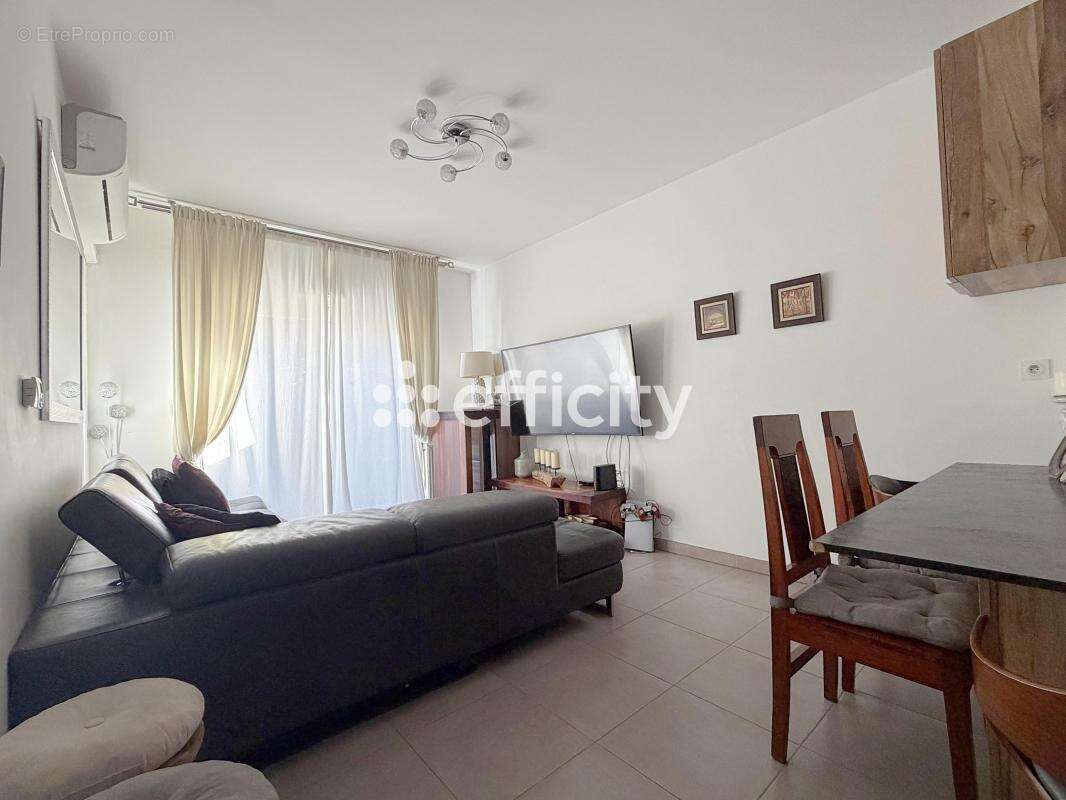 Appartement à MARSEILLE-10E