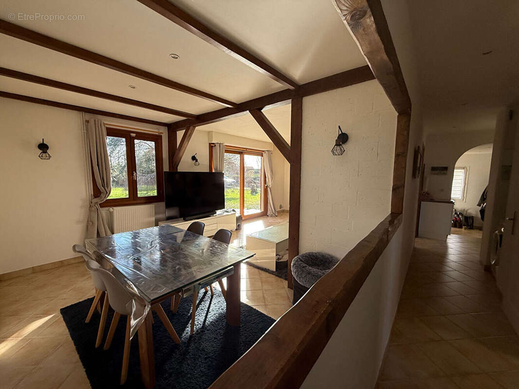 Maison à POLIGNY