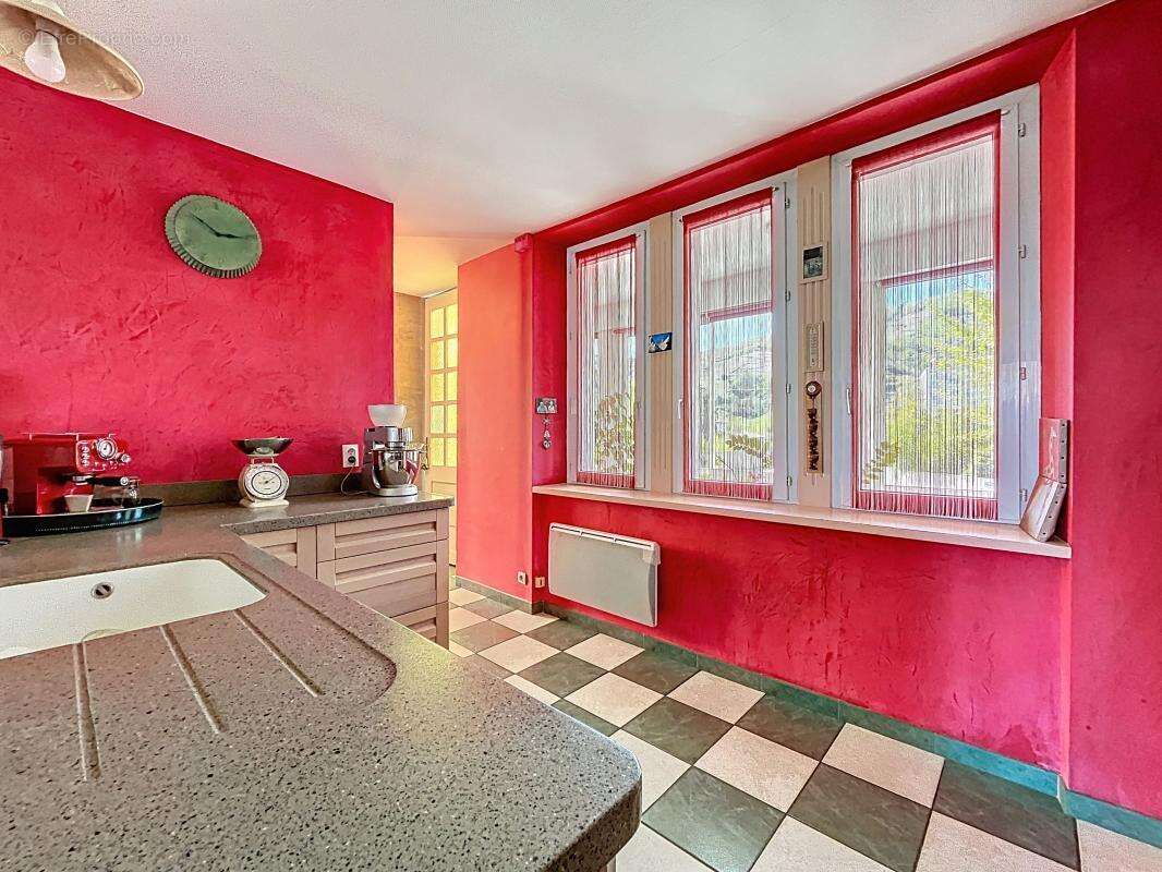 Maison à TOURNON-SUR-RHONE