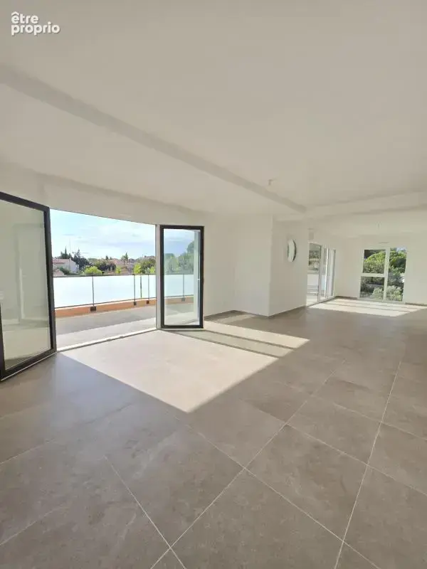 Photo Appartement à La Ciotat au prix de 730 000€
