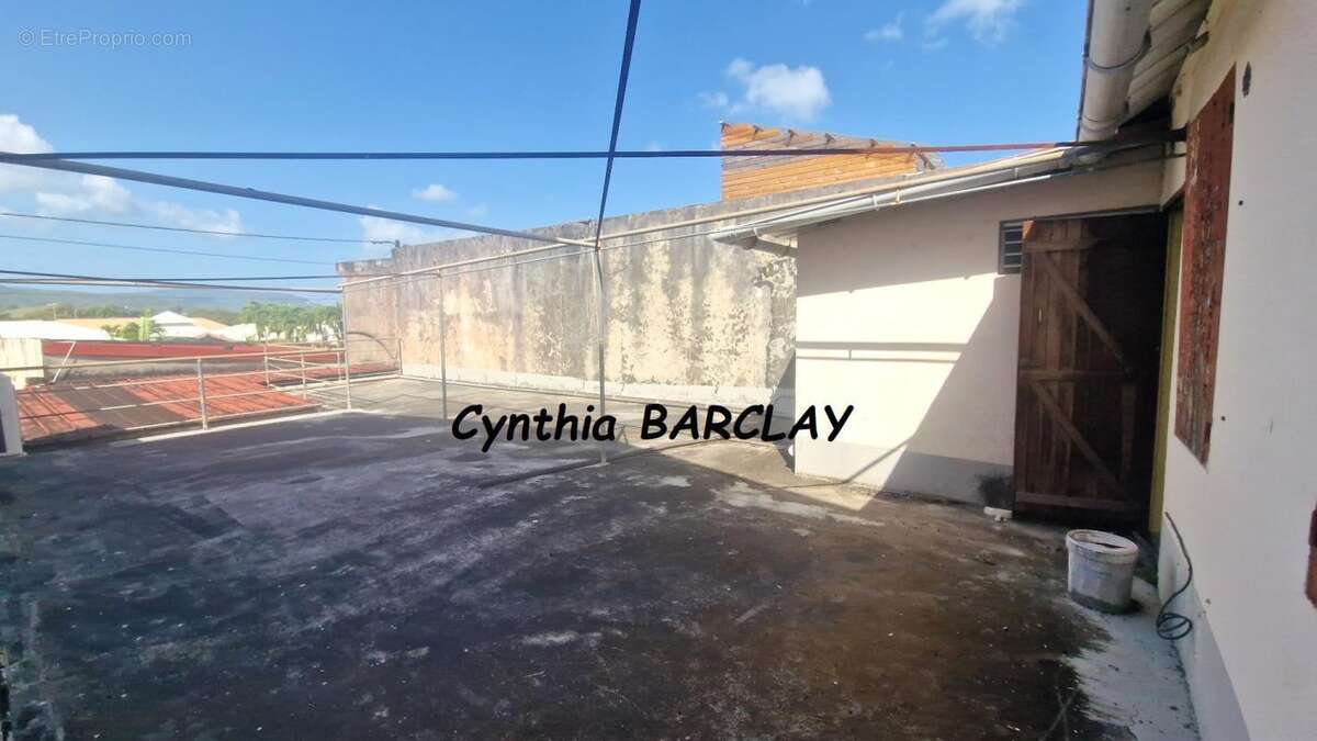 Commerce à RIVIERE-SALEE