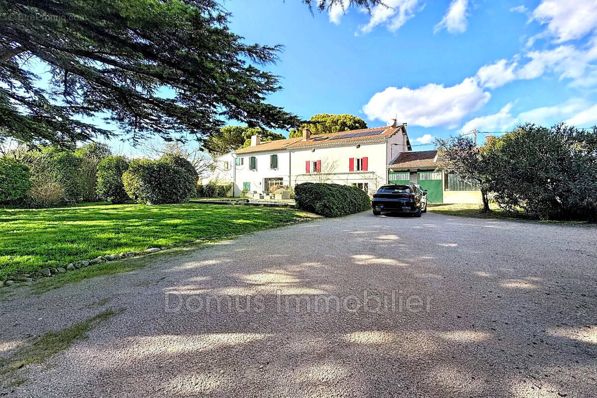 Maison à SAINT-SATURNIN-LES-AVIGNON