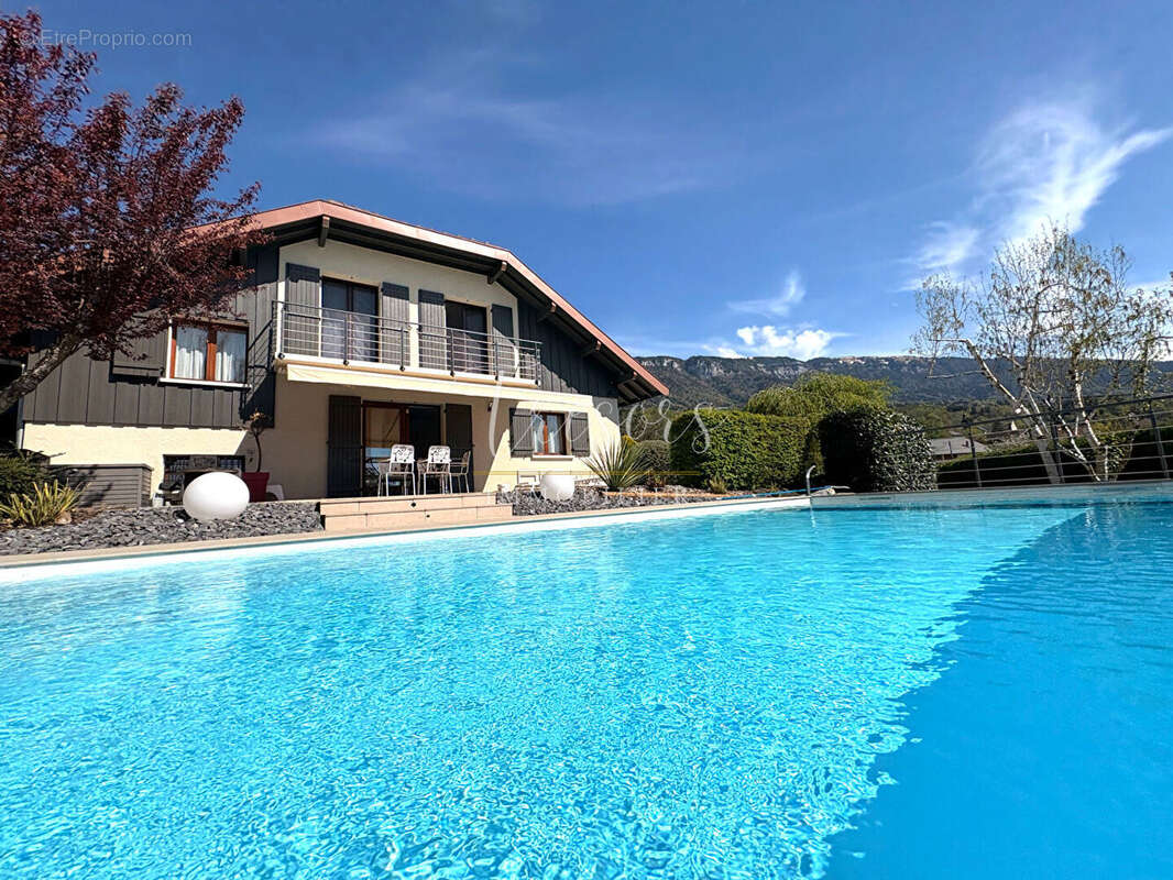 Maison à VIUZ-LA-CHIESAZ