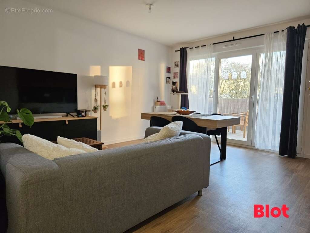 Appartement à FOUGERES