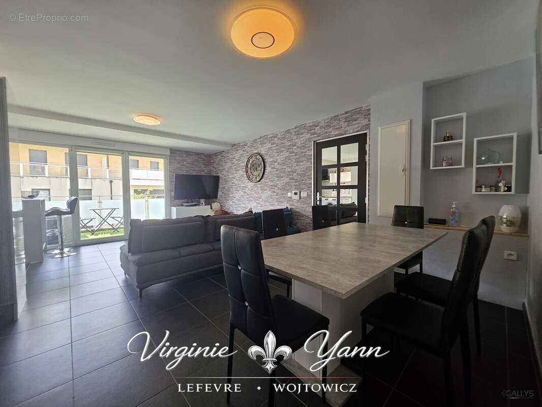 Appartement à AMNEVILLE