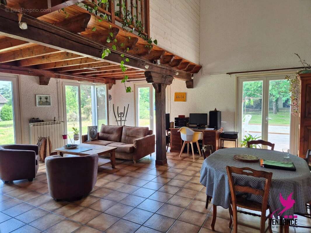 Maison à AUCAMVILLE