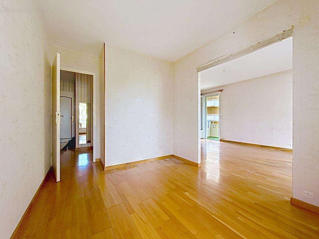 Appartement à HEROUVILLE-SAINT-CLAIR