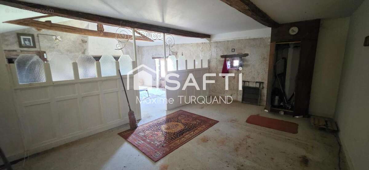 Maison 152 m² à Neuvy-Bouin  - photo 9