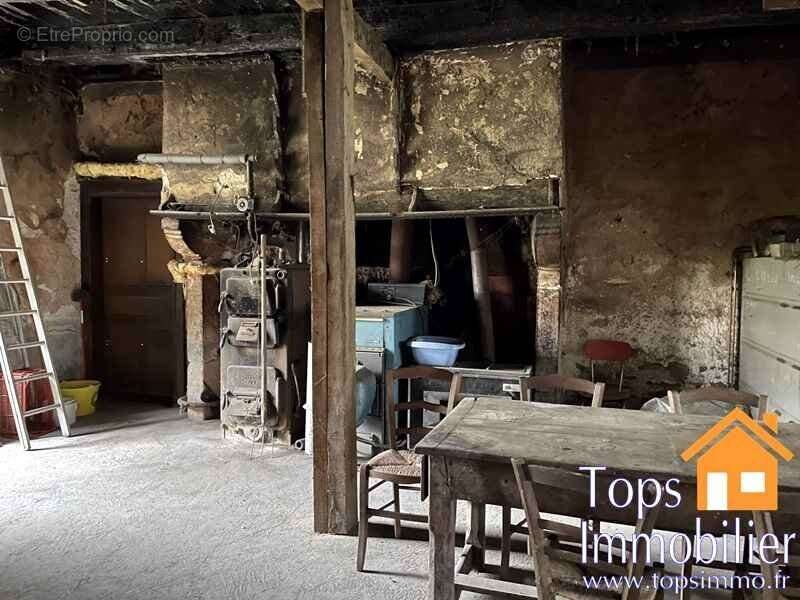 Maison à LA CAPELLE-BLEYS