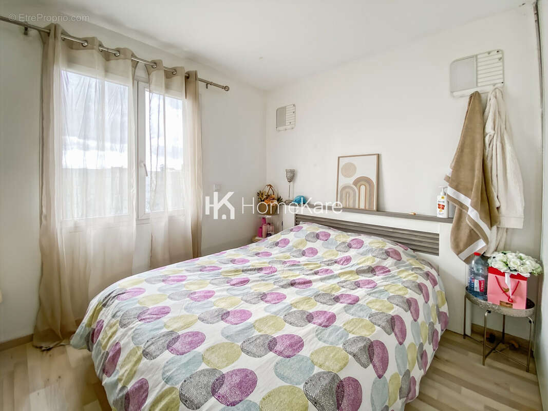 Maison à SAINTE-BAZEILLE