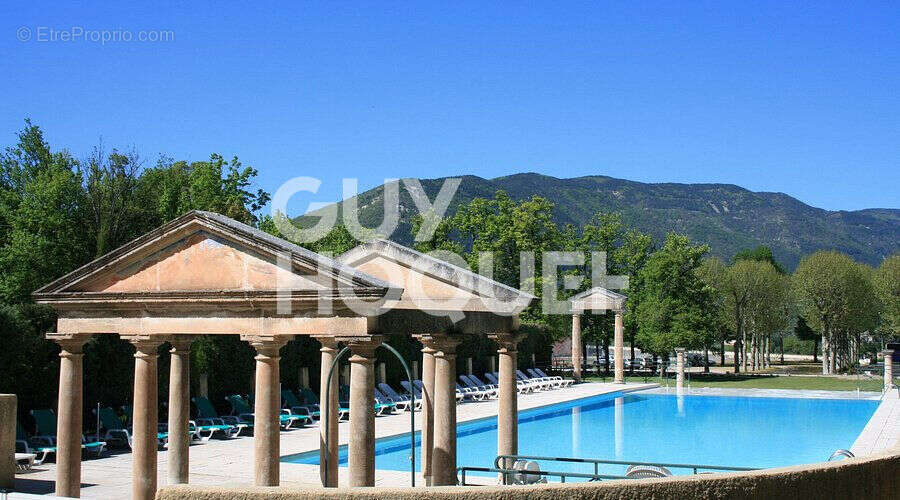 Appartement à MONTBRUN-LES-BAINS