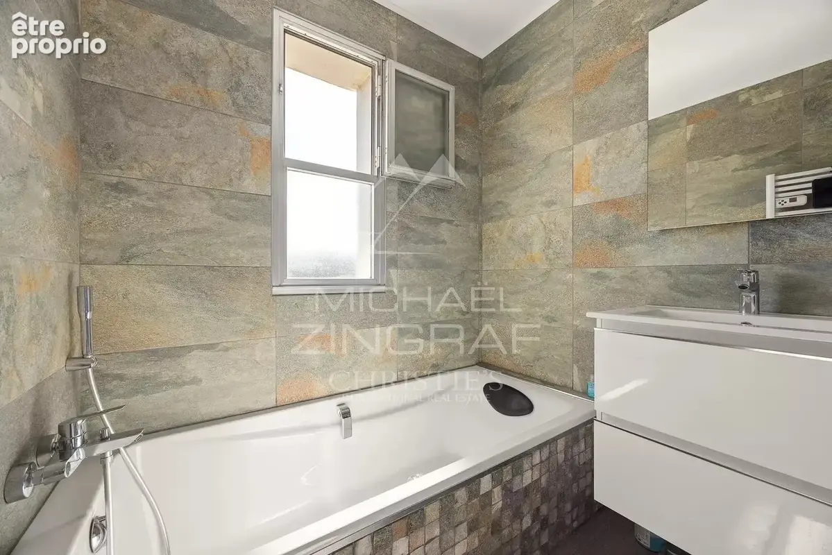 Antibes – exceptionnel appartement 7 pièces avec rooftop et vue mer panoramique - photo 24