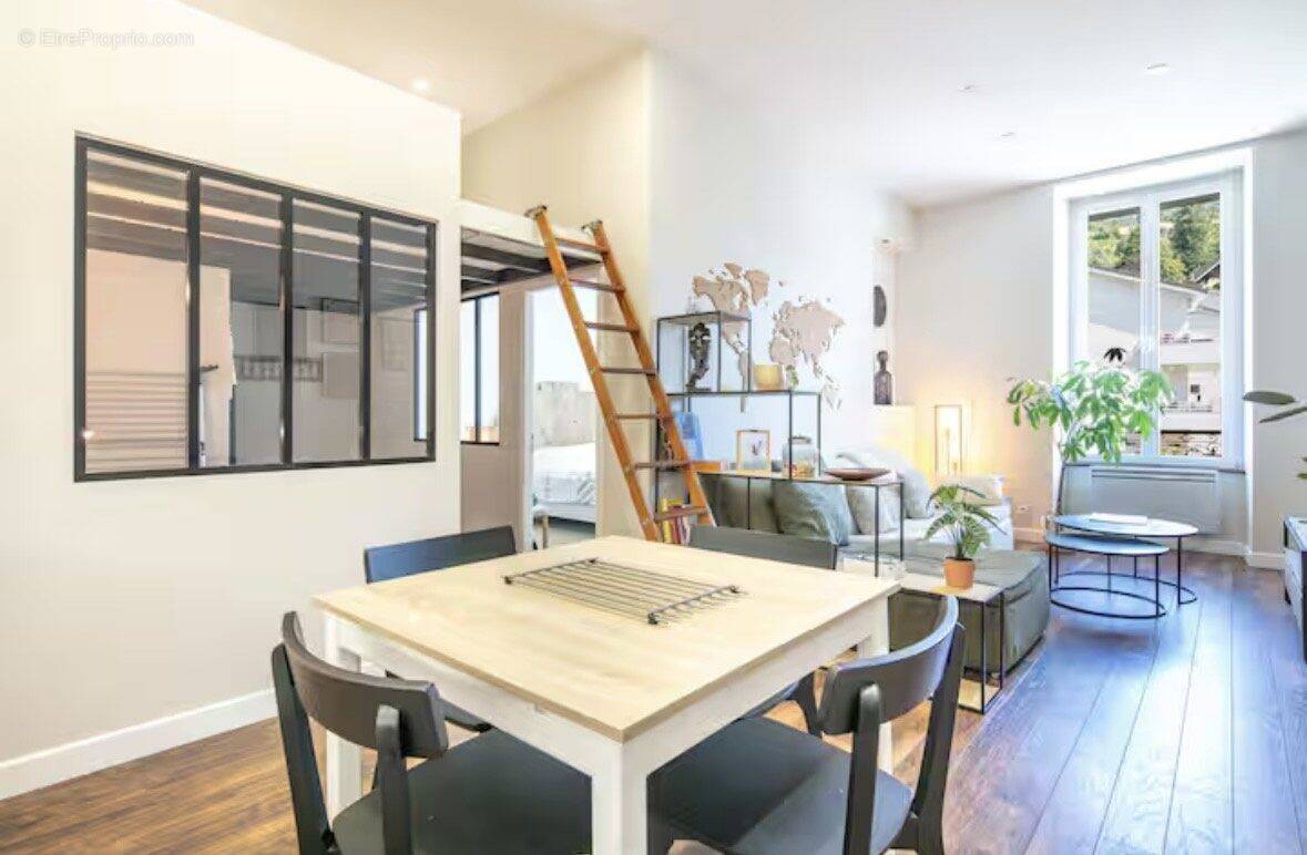 Appartement à VOIRON