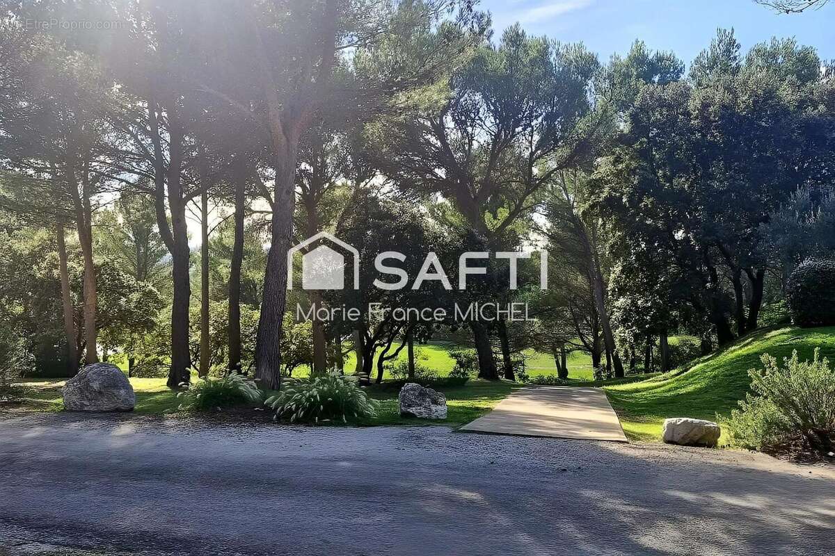 Photo 4 - Appartement à SAUMANE-DE-VAUCLUSE