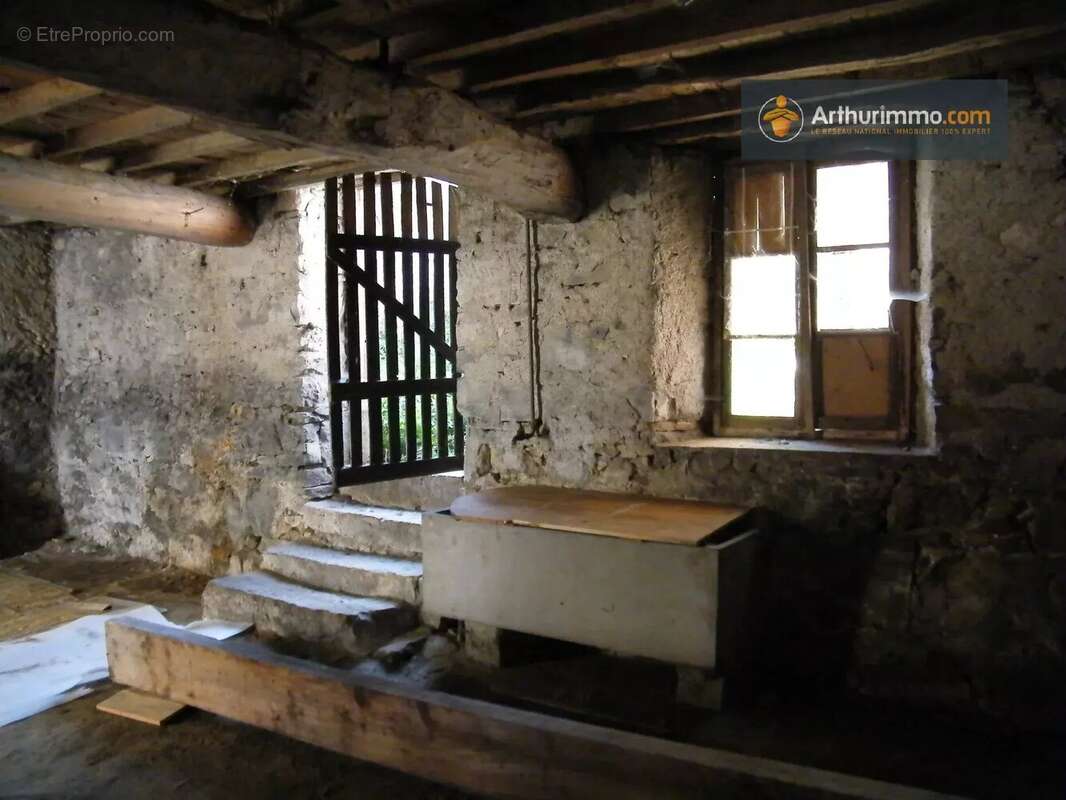 Maison à LA BASTIDE-SUR-L&#039;HERS