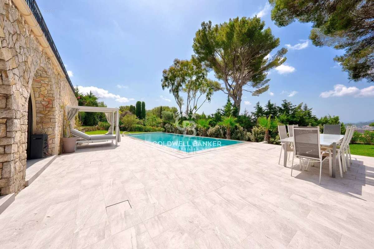 Maison à MOUGINS