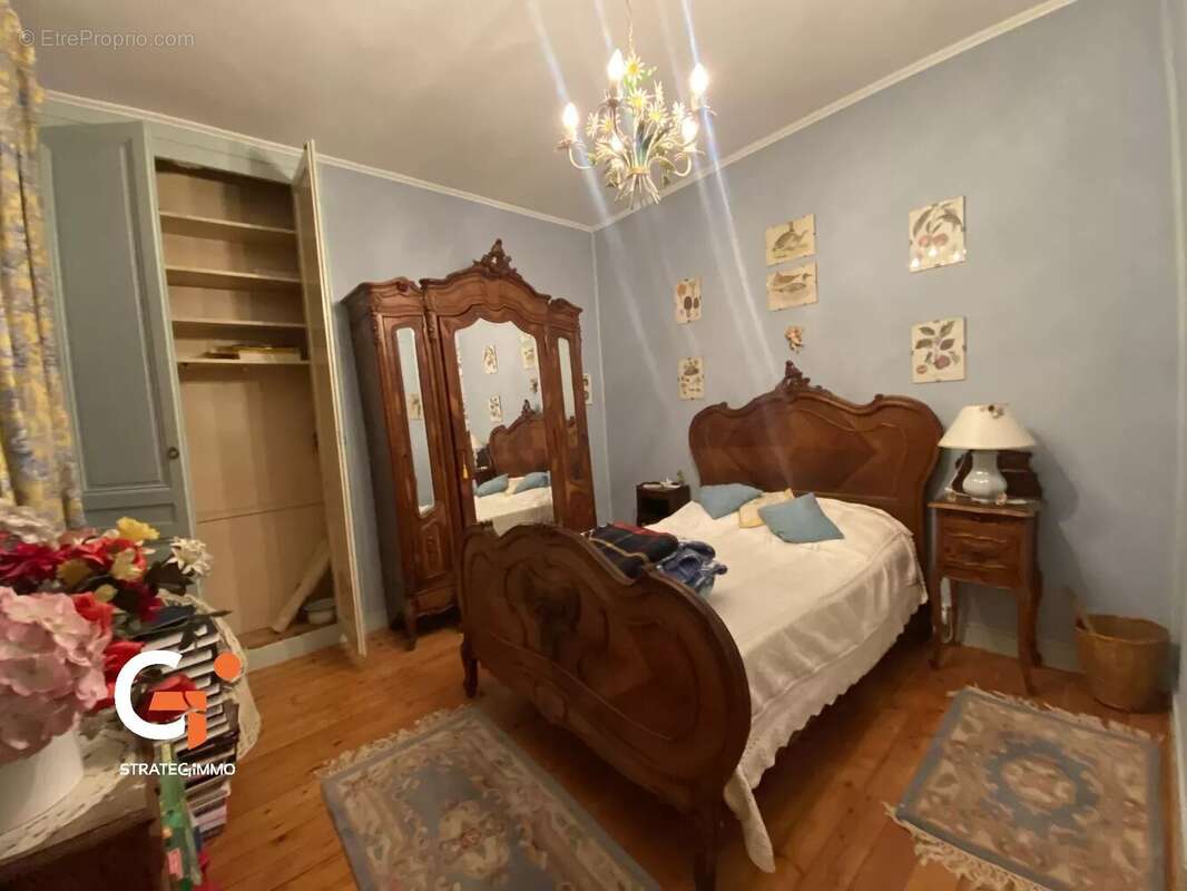 Maison à SAINT-ETIENNE-DU-ROUVRAY