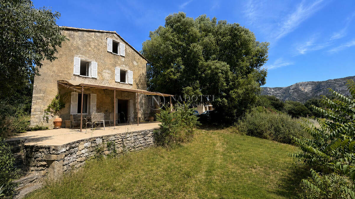 Maison à ROBION