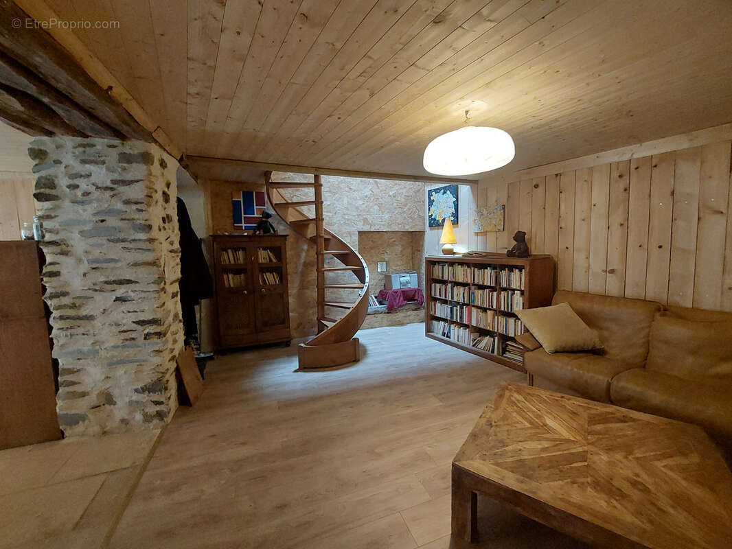 Maison à PEUX-ET-COUFFOULEUX
